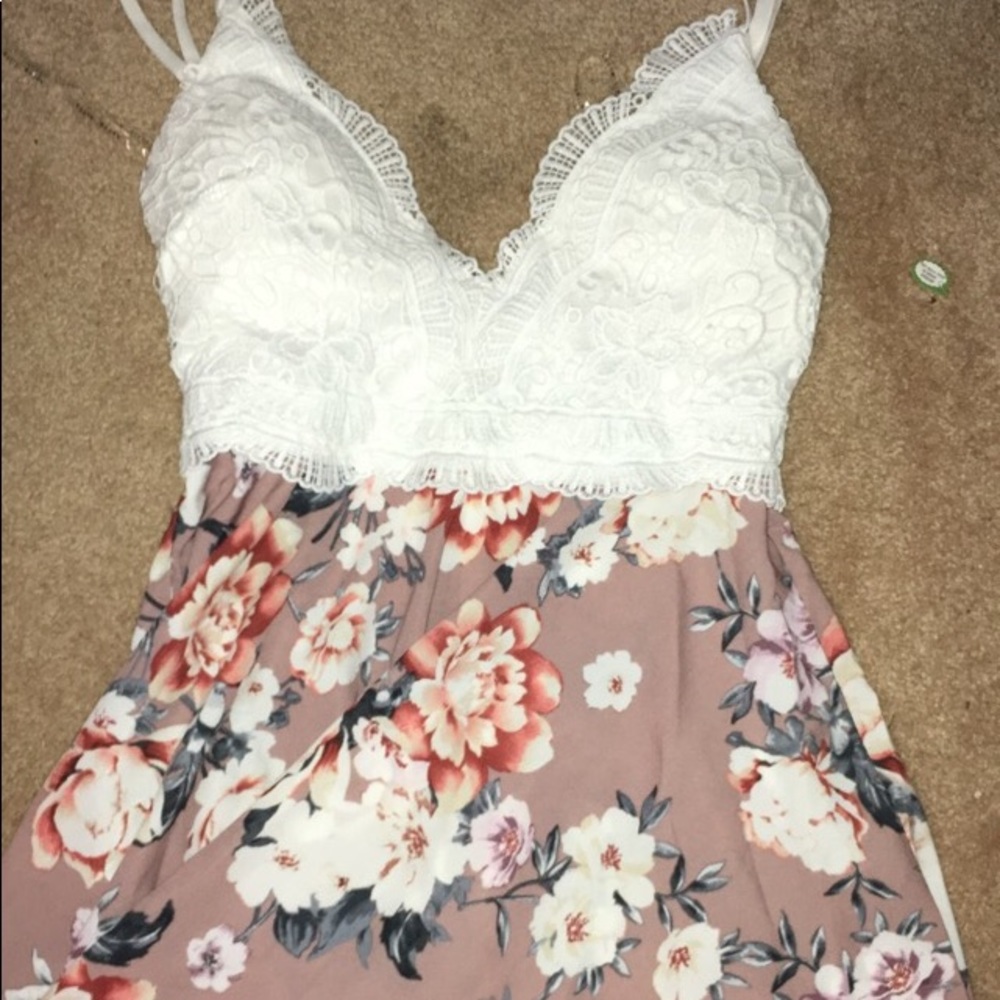Pretty Dress Size small